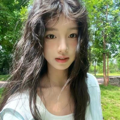 诈骗女神封面